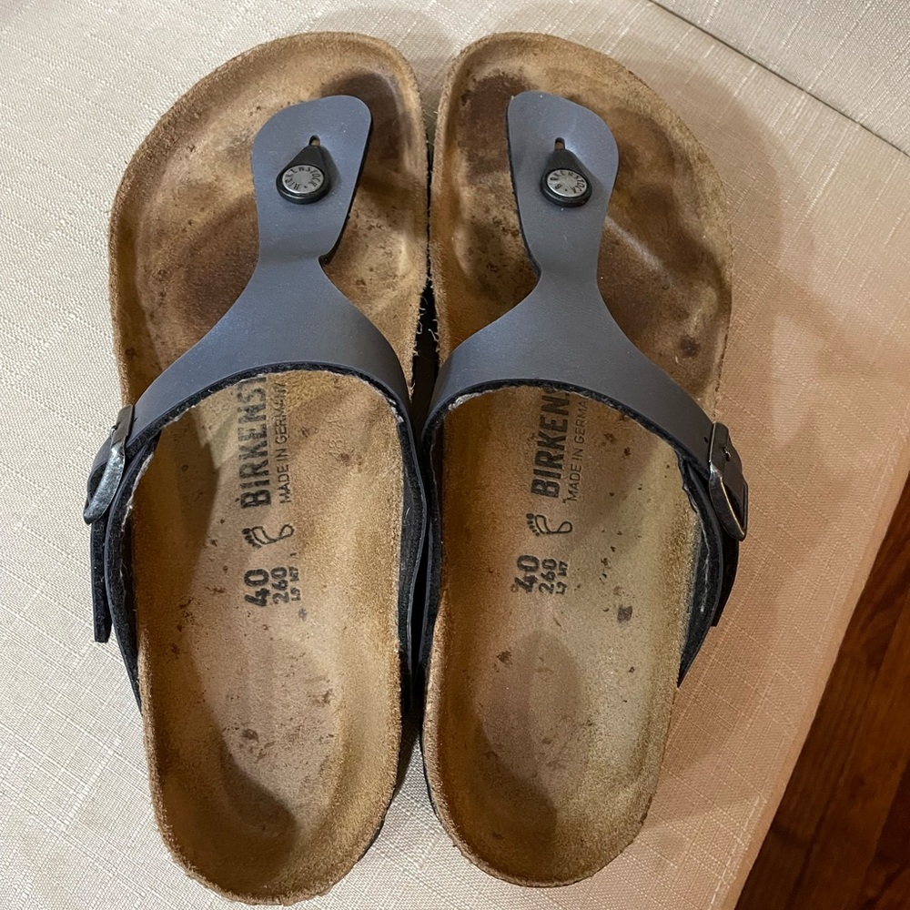Birkenstocks Gizeh Size 40